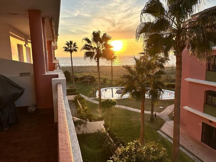 Apartment -
                                Zahara De Los Atunes -
                                3 bedrooms -
                                6 persons