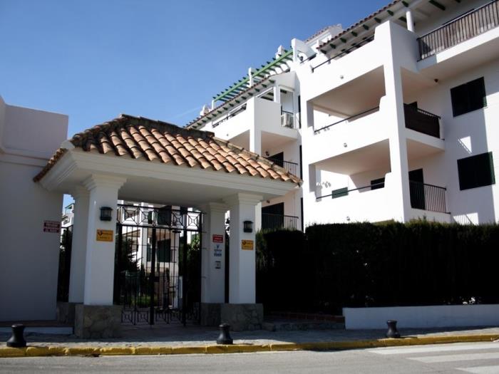 Apartment -
                                Zahara De Los Atunes -
                                3 bedrooms -
                                6 persons